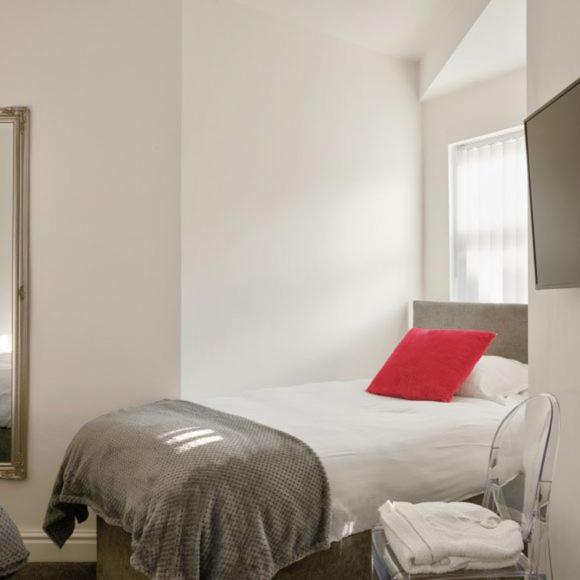 Priory Suites room 3